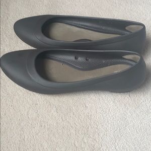 Like new! Crocs brown ballet shoes